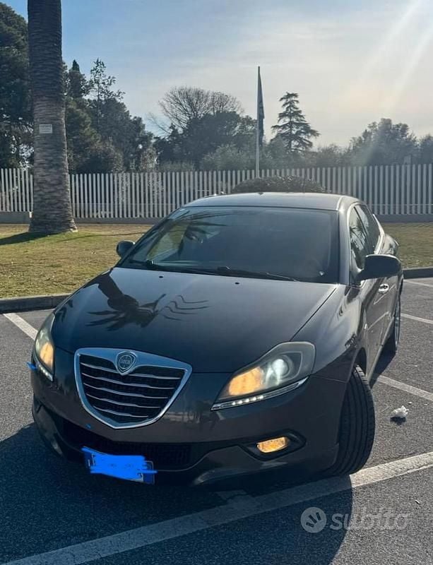 Usata Lancia Delta 2012 Grigio Utilitaria