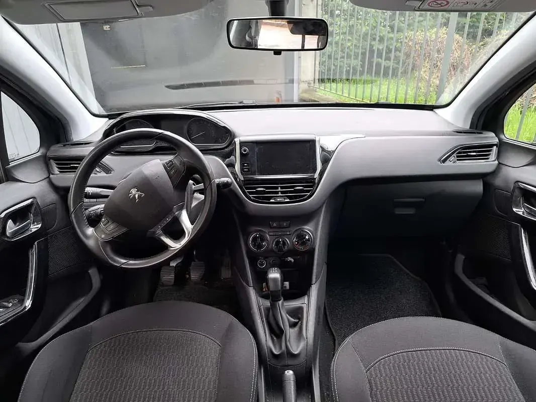 Usata Peugeot 208 Allure 82 CV (60 kW) 2017 Grigio Utilitaria
