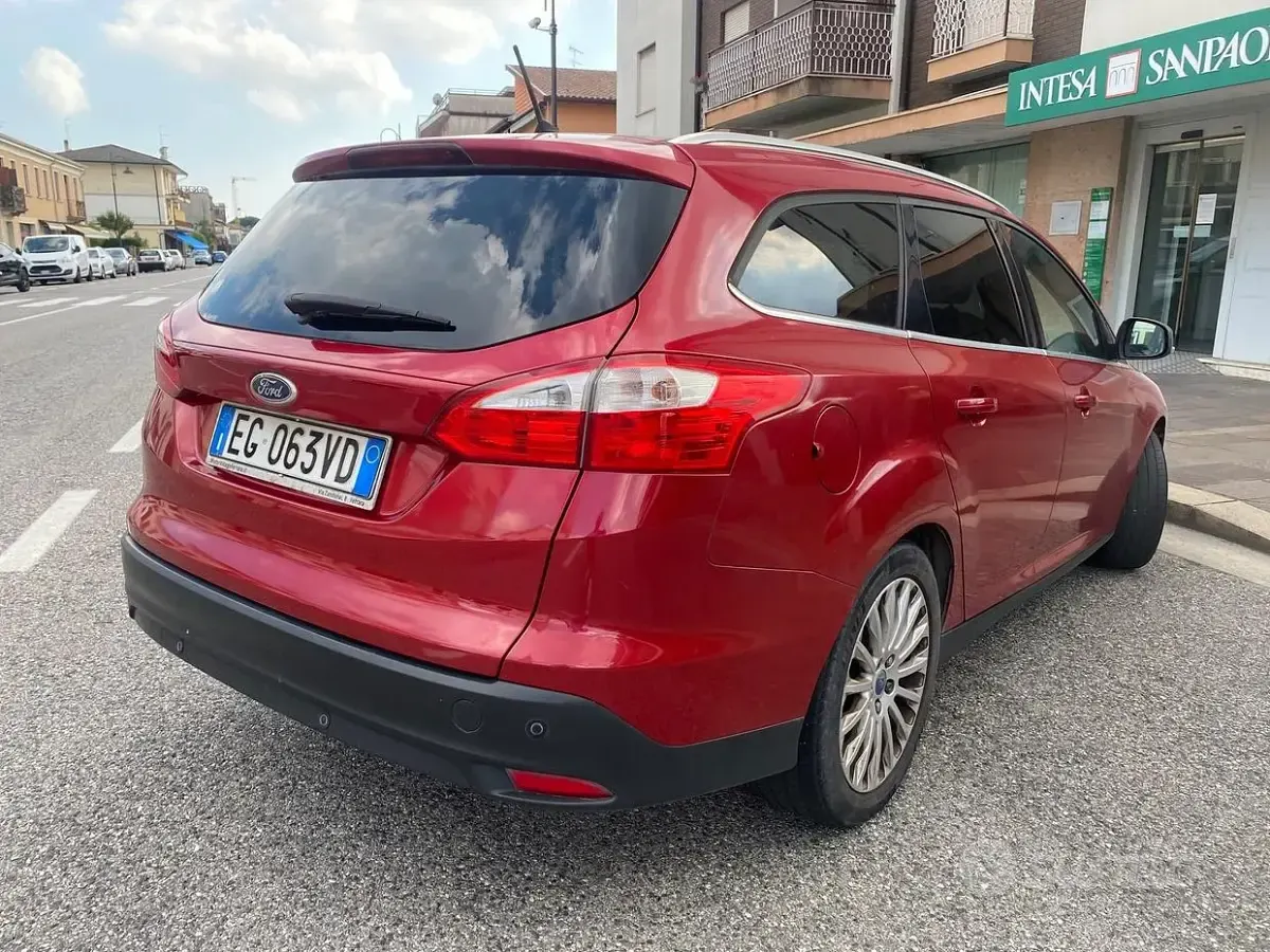 Usata Ford Focus 109 CV (80 kW) 2011 Station wagon
