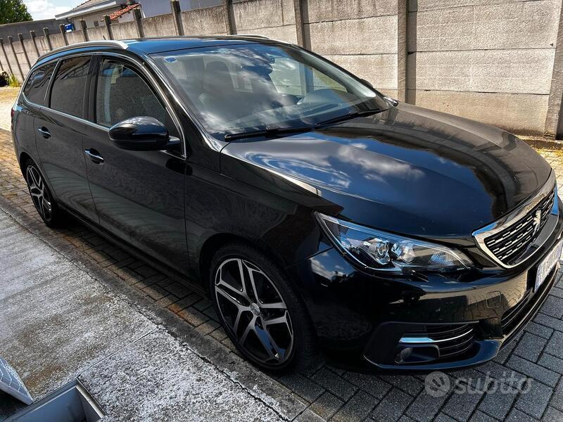 Usato 2018 Peugeot 308 1.5 Diesel 131 CV (12.750 €)