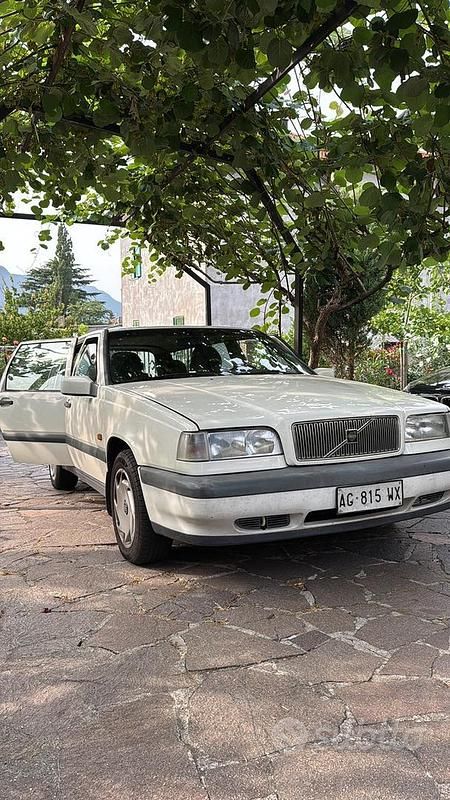 Usata Volvo 850 126 CV (92 kW) 1995 Bianco Station wagon