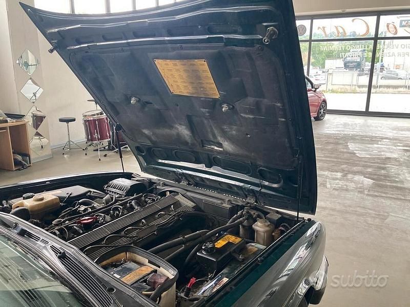 Usata Jaguar XJ6 Sovereign 202 CV (148 kW) 1990 Verde Berlina