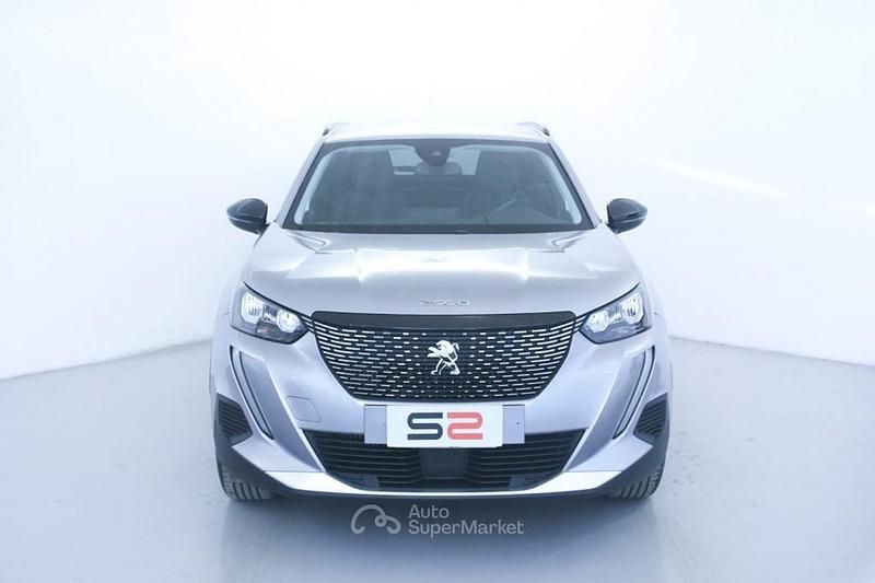 Usata Peugeot 2008 Allure 101 CV (74 kW) 2022 Gray SUV