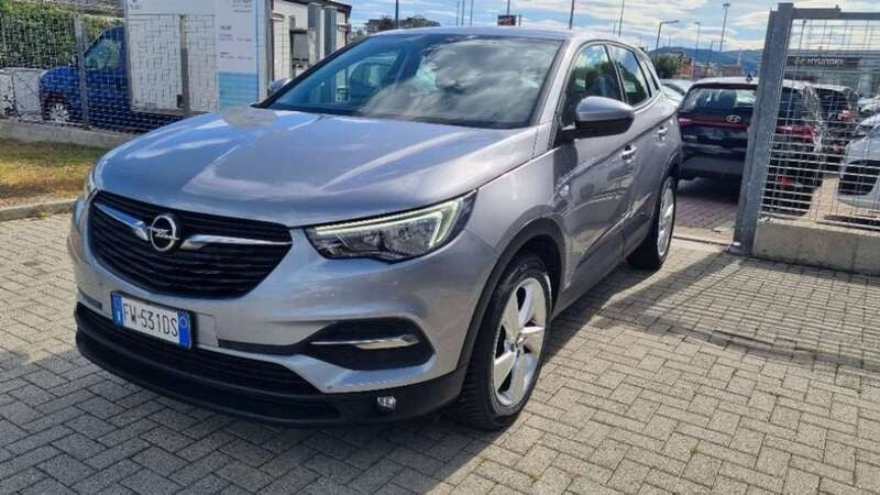Usata Opel Grandland X 131 CV (96 kW) 2019 Grigio scuro SUV