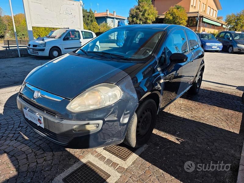 Usata Fiat Punto Evo Dynamic 77 CV (56 kW) 2009 Blu Utilitaria