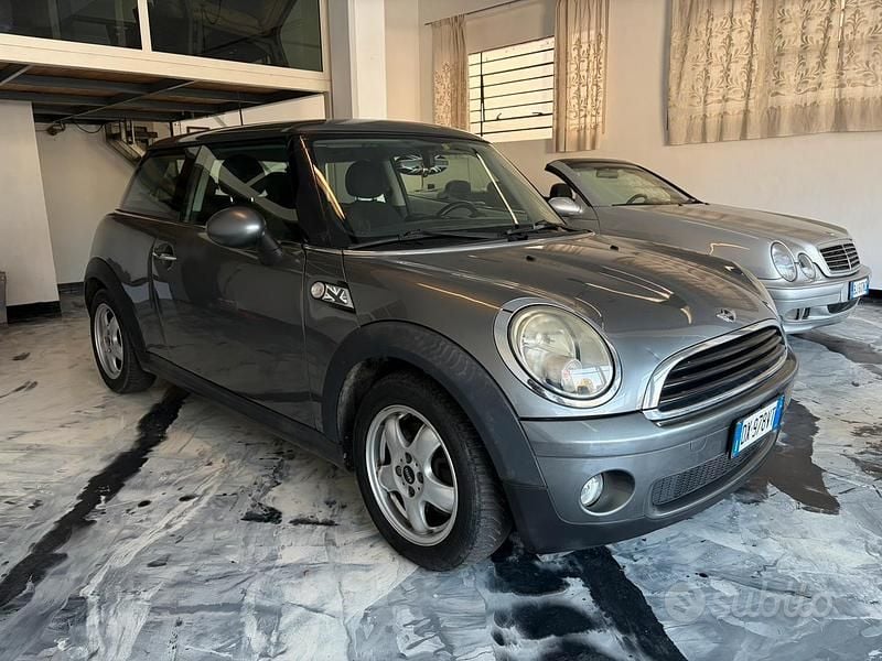 Usata Mini Cooper 2009 Grigio Utilitaria