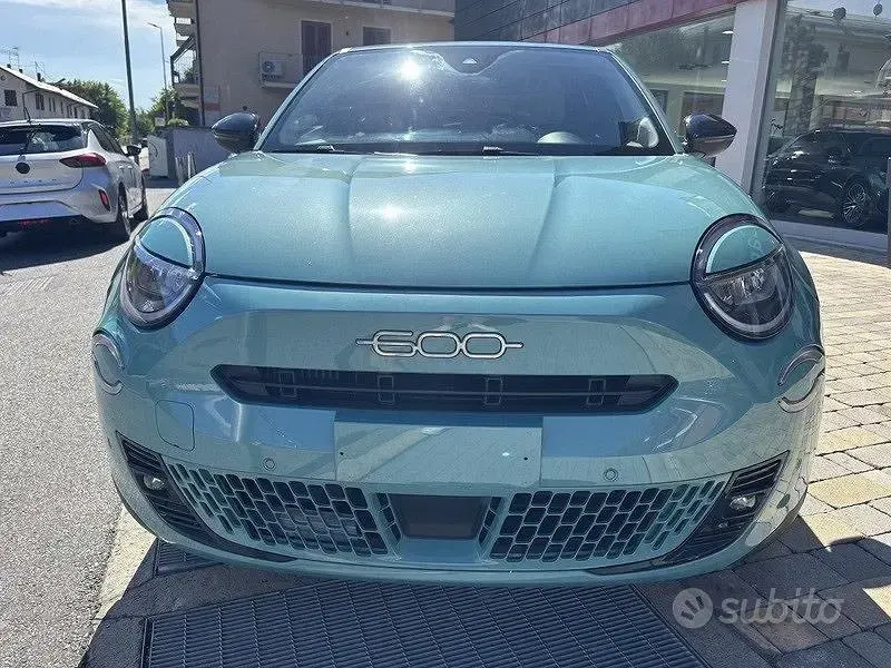 Usata Fiat 600 La Prima 101 CV (74 kW) 2025 Verde SUV