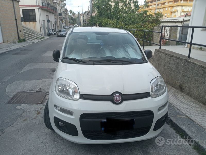 Bianco Usata 2024 Fiat Panda Due volumi | 6500 € (Super prezzo) - Immagine 1/4