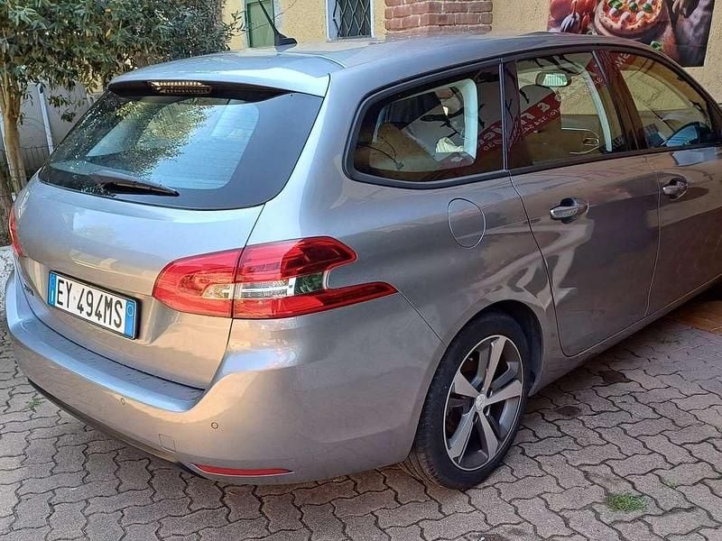 Usata Peugeot 308 Allure 131 CV (96 kW) 2015 Argento Station wagon