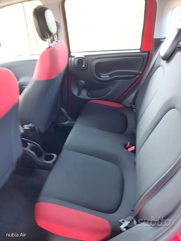 Usata Fiat Panda Easy 69 CV (50 kW) 2018 Rosso Utilitaria