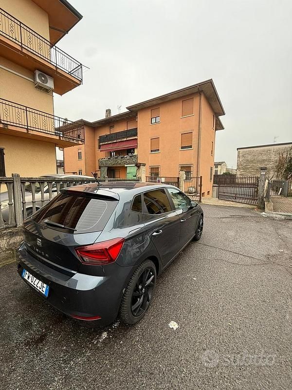 Usata Seat Ibiza Business 80 CV (58 kW) 2019 Blu Utilitaria