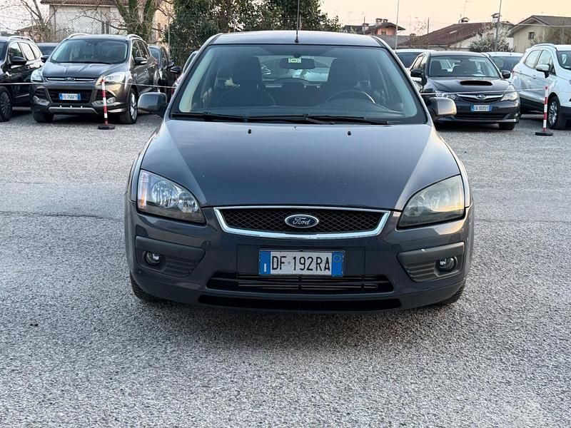 Begagnad Ford C-MAX Titanium 89 HK (65 kW) 2007 Svart Minibuss