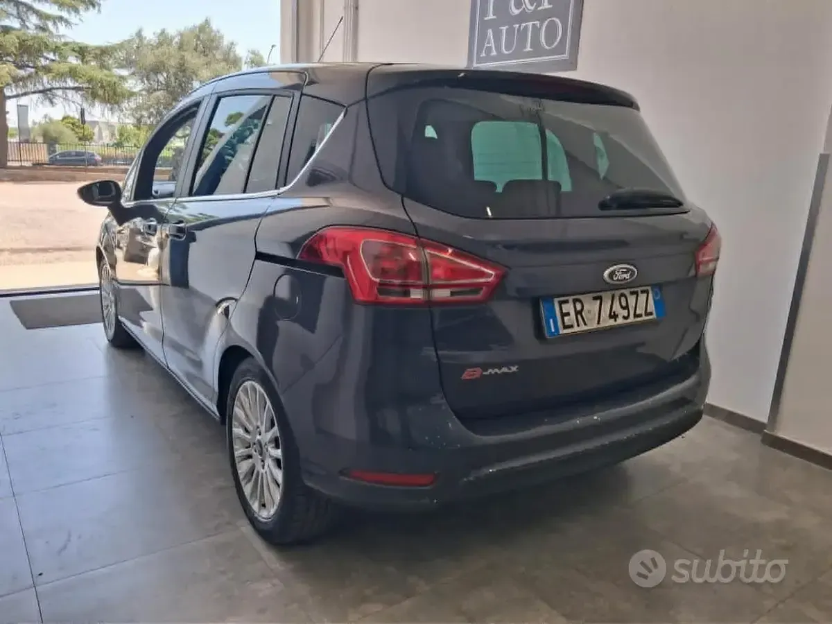Usata Ford B-MAX Titanium 90 CV (66 kW) 2013 Blu Monovolume