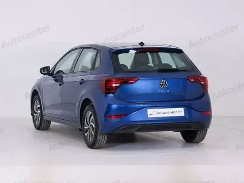 Usata VW Polo Life 95 CV (69 kW) 2024 Blu Berlina