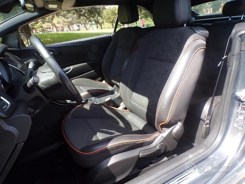 Usata Opel Cascada Cosmo 165 CV (121 kW) 2015 Grigio Cabrio