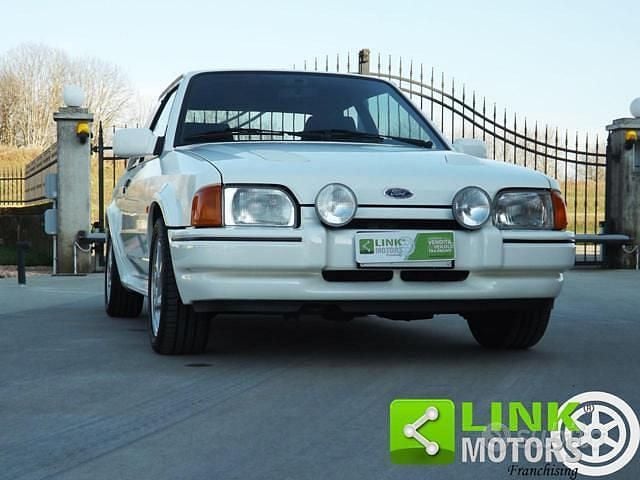 Usata Ford Escort RS 129 CV (94 kW) 1987 Bianco Utilitaria
