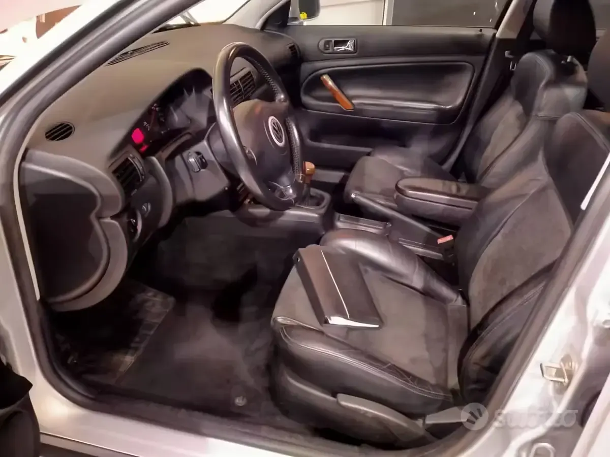 Usata VW Passat 150 CV (110 kW) 2000 Station wagon
