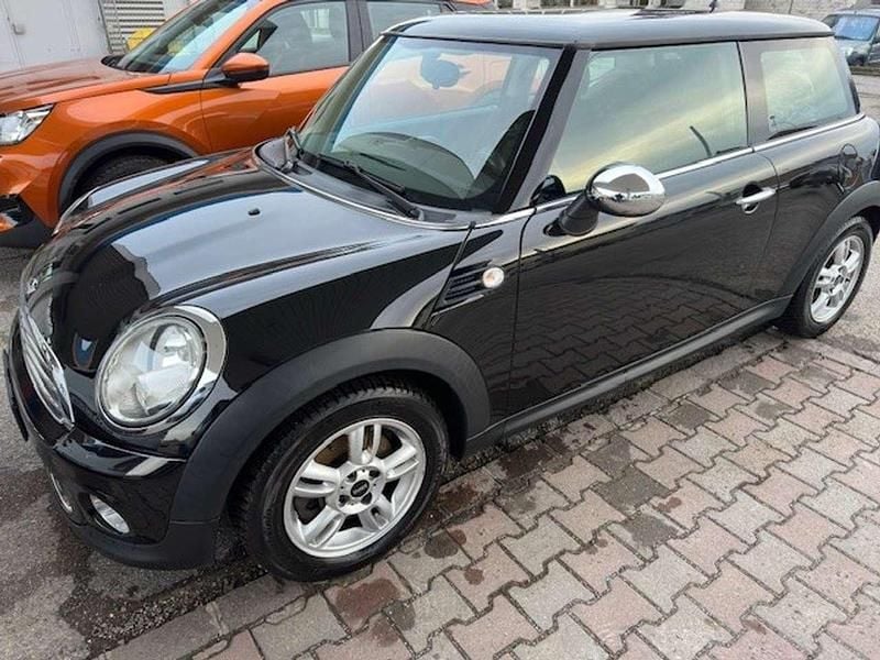 Usata Mini ONE 75 CV (55 kW) 2011 Nero Utilitaria