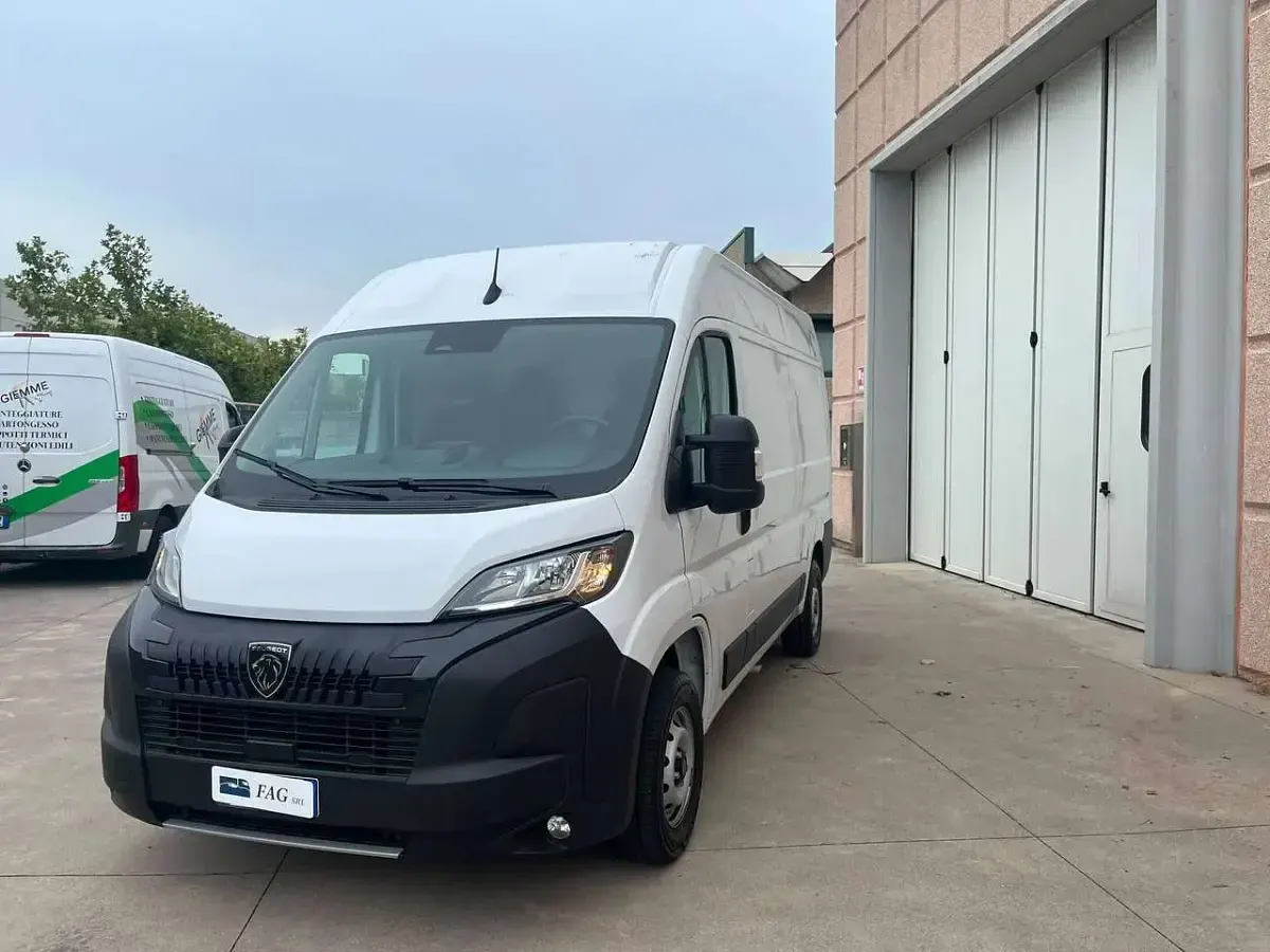Usata Peugeot Boxer S 140 CV (102 kW) 2025 Bianco Furgone