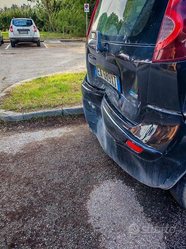 Usata Nissan Note 2010 Nero Utilitaria