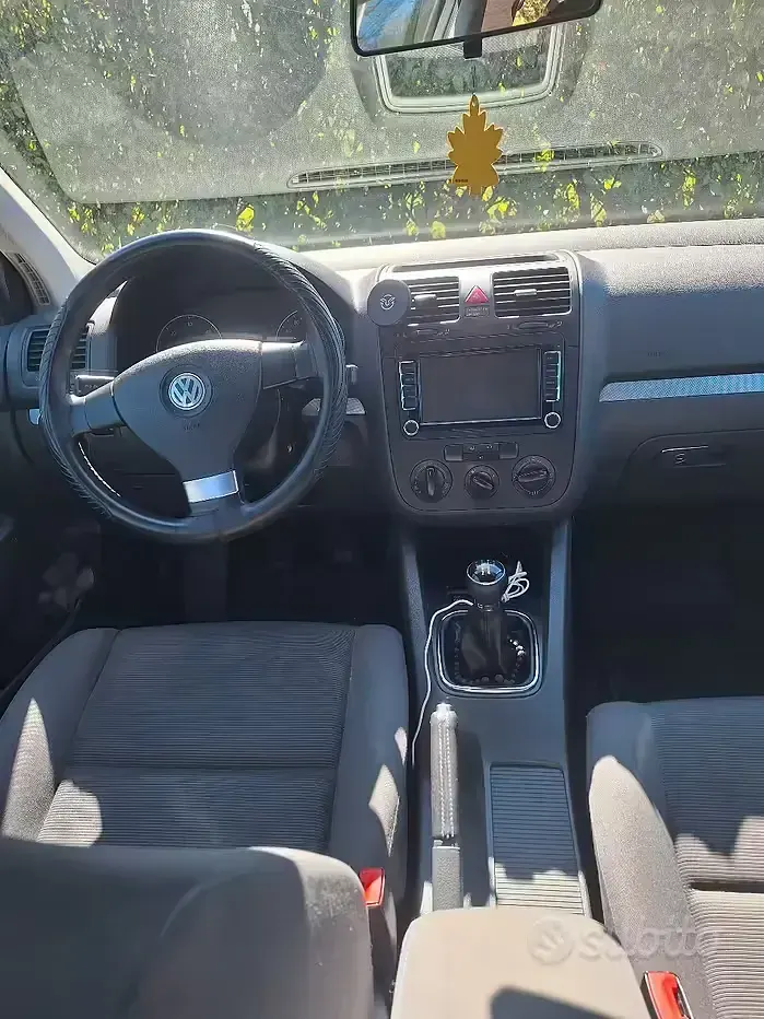 Usata VW Golf V 105 CV (77 kW) 2007 Grigio Berlina
