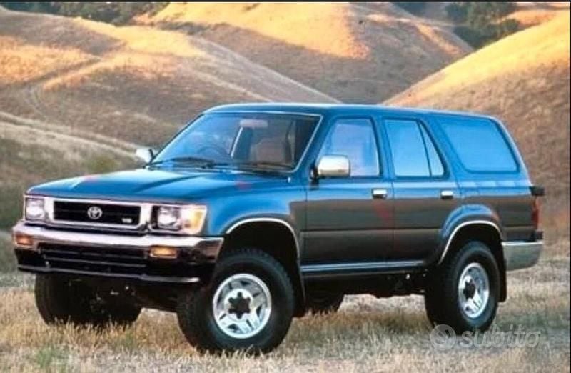 Usata Toyota 4 Runner 90 CV (66 kW) 1992 Grigio SUV