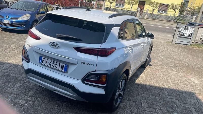 Usata Hyundai Kona Xpossible 116 CV (85 kW) 2019 Bianco SUV