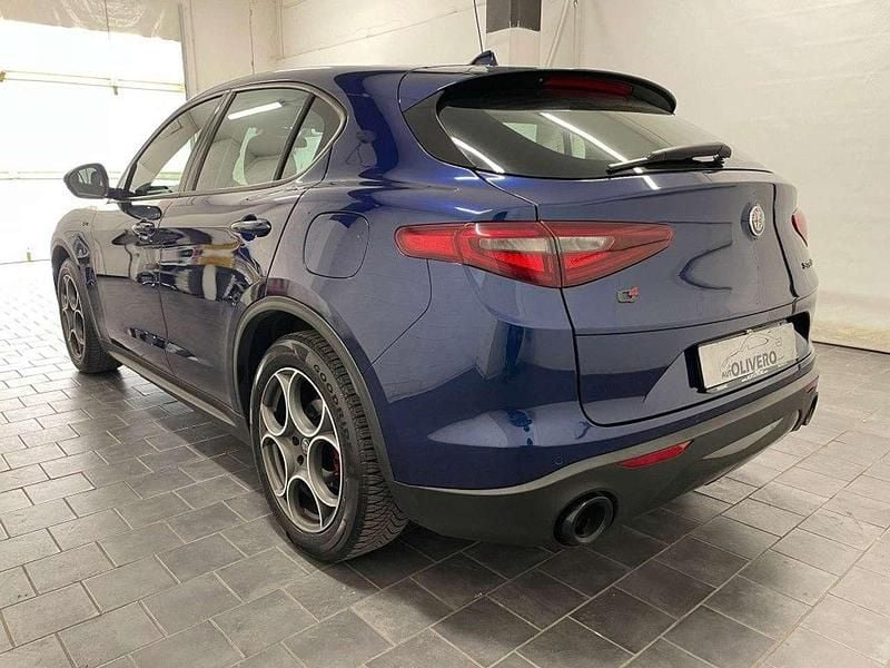 Usata Alfa Romeo Stelvio Sprint 190 CV (139 kW) 2020 Blu SUV