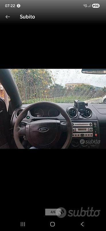 Usata Ford Fiesta 68 CV (50 kW) 2005 Blu Utilitaria