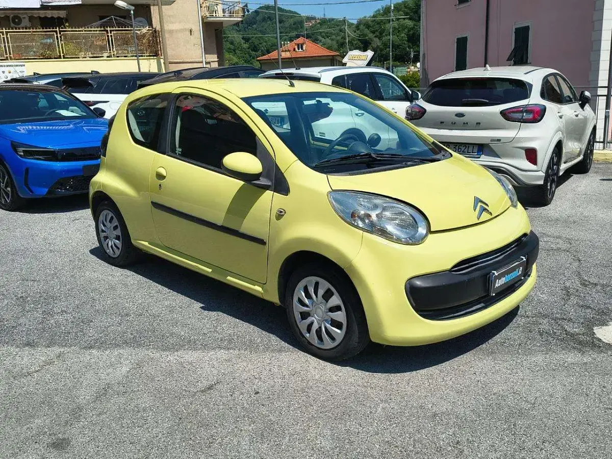 Usata Citroën C1 68 CV (50 kW) 2008 Giallo pastello Utilitaria