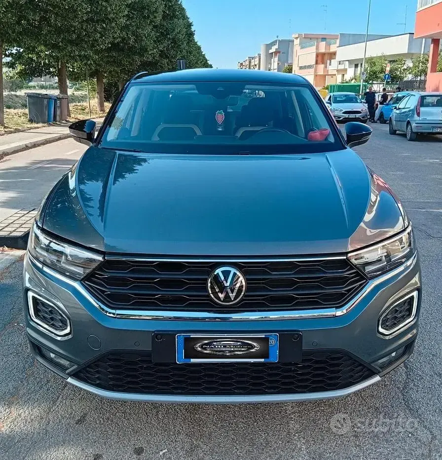 Usata VW T-Roc Style 116 CV (85 kW) 2020 Grigio SUV