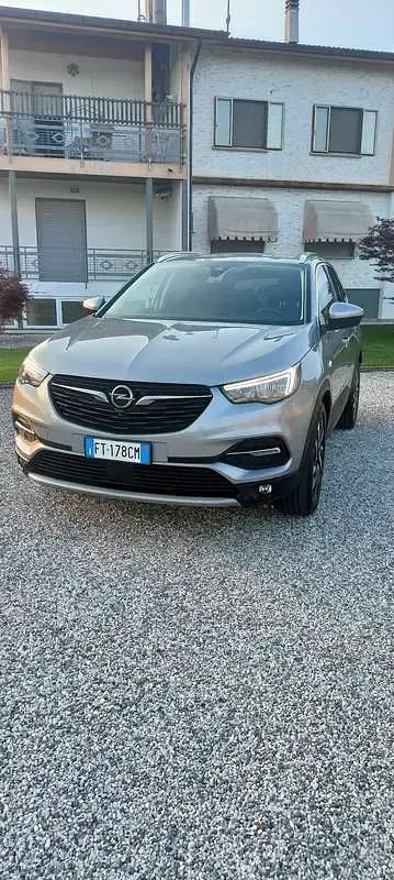 Usata Opel Grandland X Ultimate 120 CV (88 kW) 2018 SUV