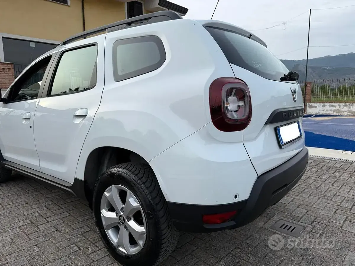 Usata Dacia Duster Comfort 116 CV (85 kW) 2019 Bianco SUV
