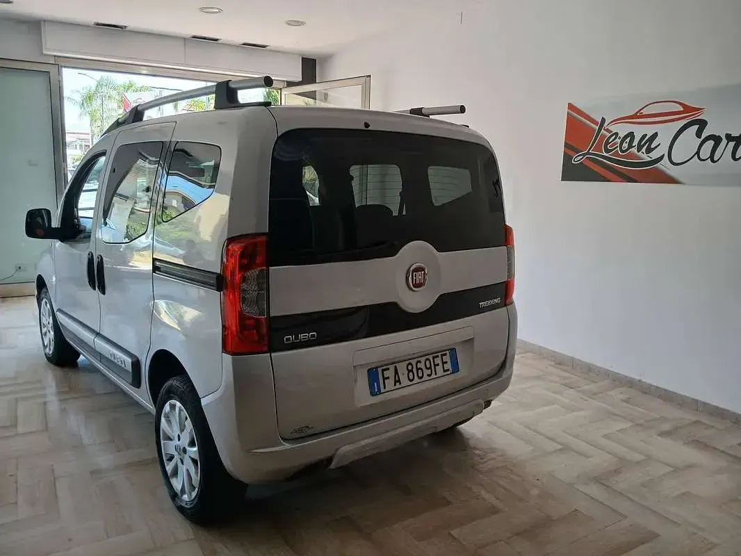 Usata Fiat Qubo Trekking 95 CV (69 kW) 2015 Argento Monovolume