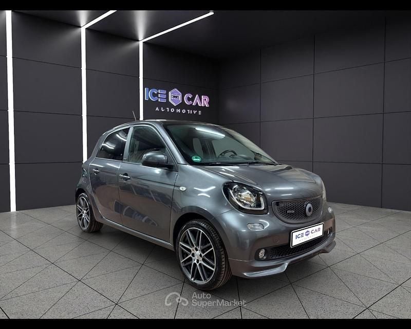 Usata Smart ForFour Brabus 109 CV (80 kW) 2018 Grigio Utilitaria