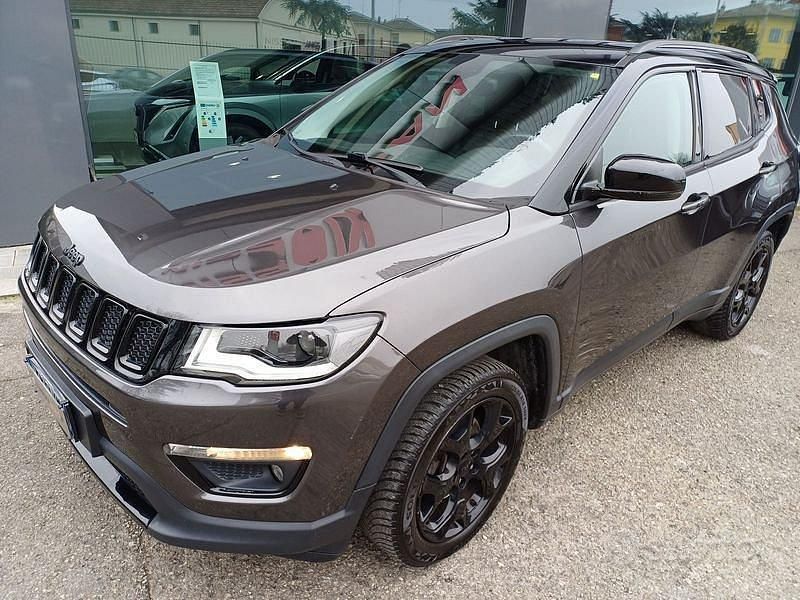 Usata Jeep Compass Limited 120 CV (88 kW) 2018 Grigio SUV