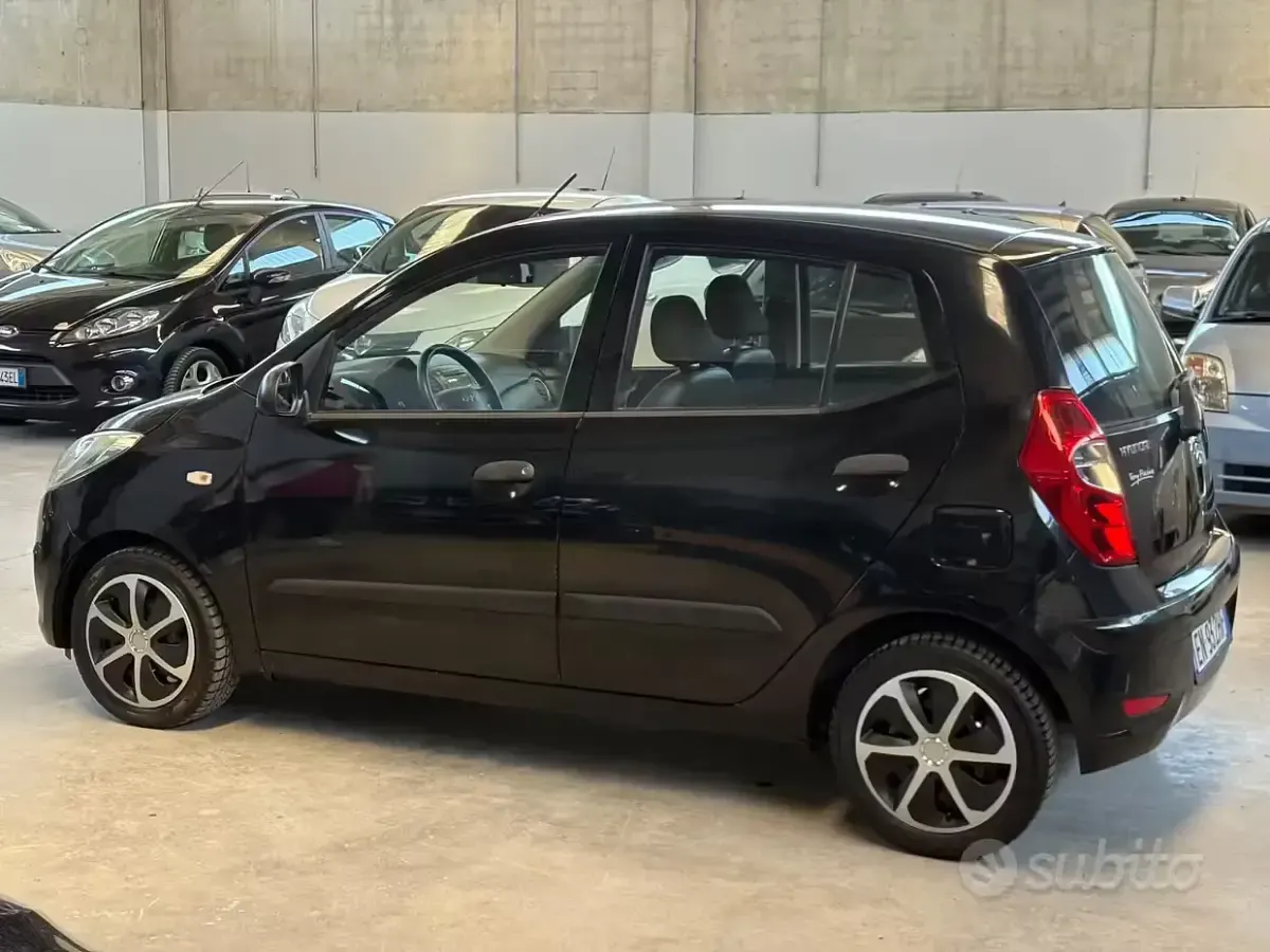 Usata Hyundai i10 Edition 69 CV (50 kW) 2013 Nero Utilitaria