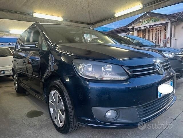 Usata VW Touran 110 CV (80 kW) 2012 Blu Monovolume