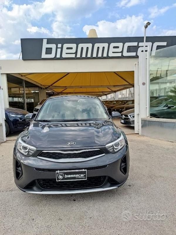 Usata Kia Stonic Style 110 CV (80 kW) 2018 Antracite metallizzato SUV