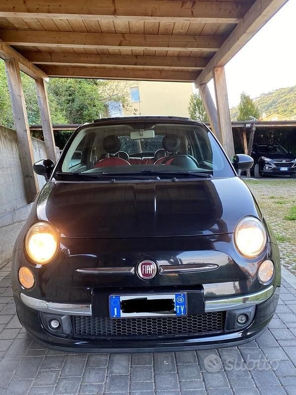Usata Fiat 500 Lounge 69 CV (50 kW) 2010 Nero Utilitaria