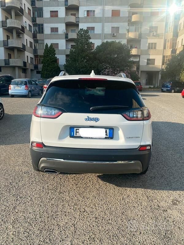 Usata Jeep Cherokee Limited 194 CV (142 kW) 2019 Bianco SUV