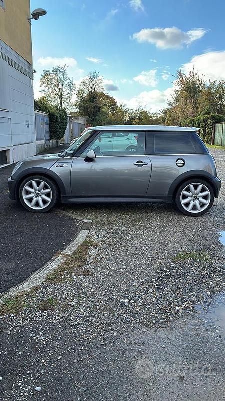 Grigio Usata 2003 Mini Cooper S Due volumi | 6200 € - Immagine 1/4