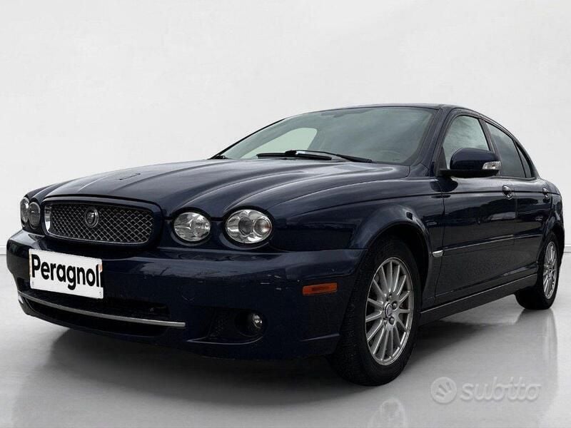 Blu/azzurro Usata 2008 Jaguar X-type Executive Tre volumi | 3900 € (Buon prezzo) - Immagine 1/4