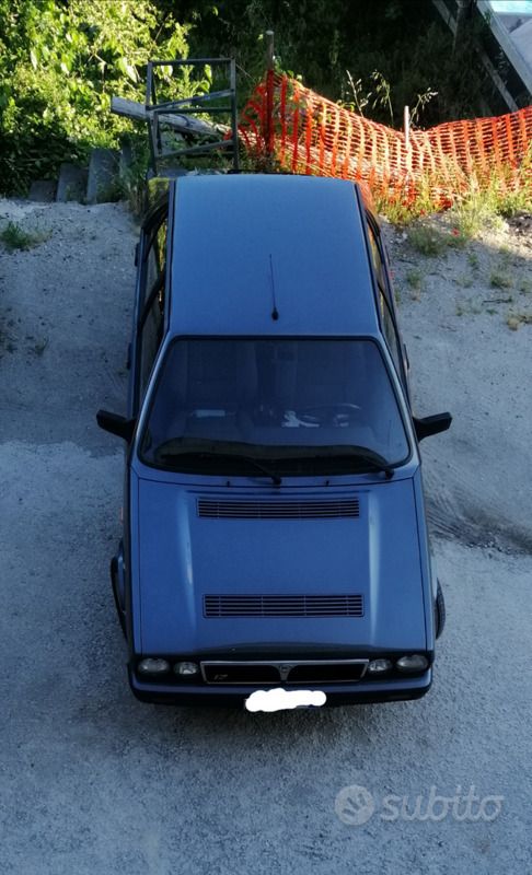 Usata Lancia Delta 132 CV (97 kW) 1991 Grigio Utilitaria
