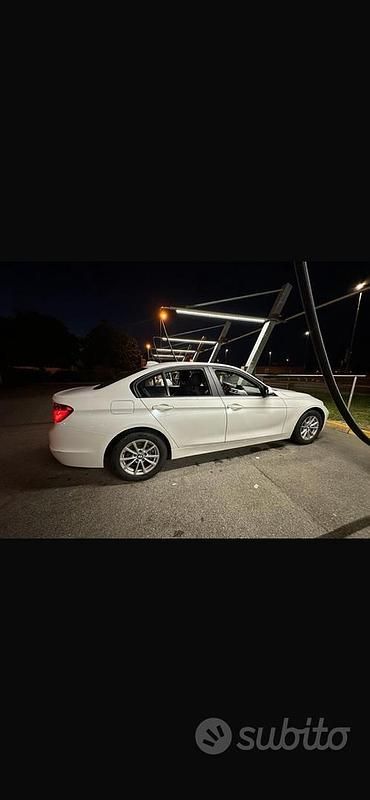 Usata 2014 BMW 316 Tre volumi | 7000 € (Super prezzo) - Immagine 1/4