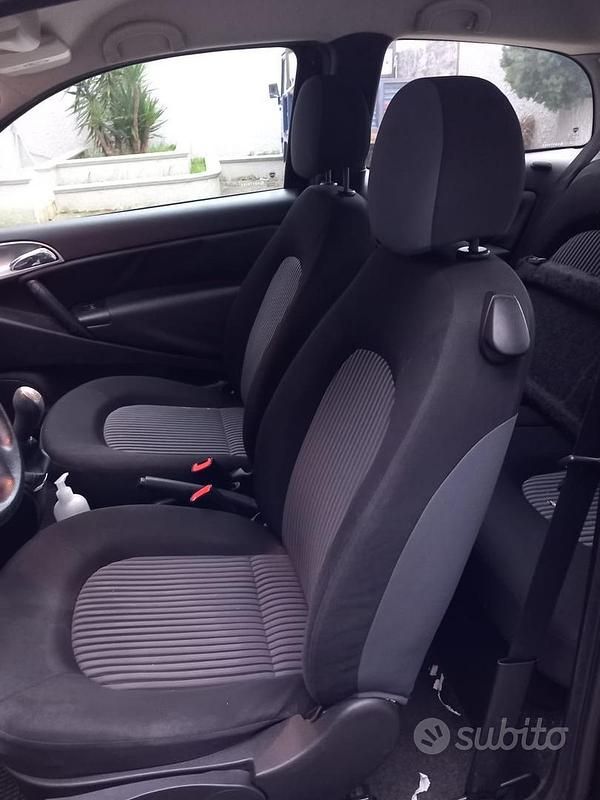Usata Lancia Ypsilon 75 CV (55 kW) 2008 Nero Utilitaria