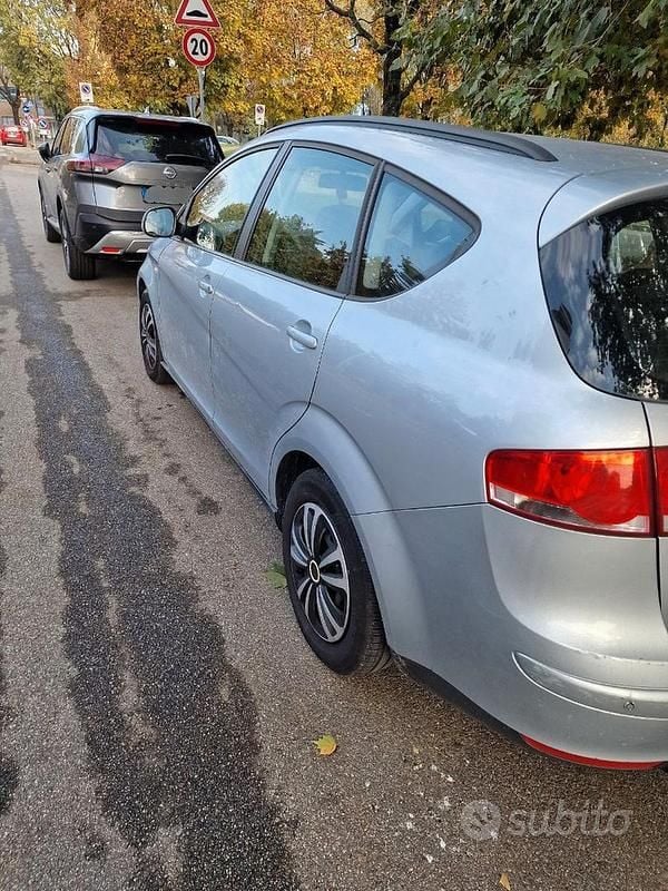 Usata Seat Altea XL 143 CV (105 kW) 2011 Grigio Monovolume