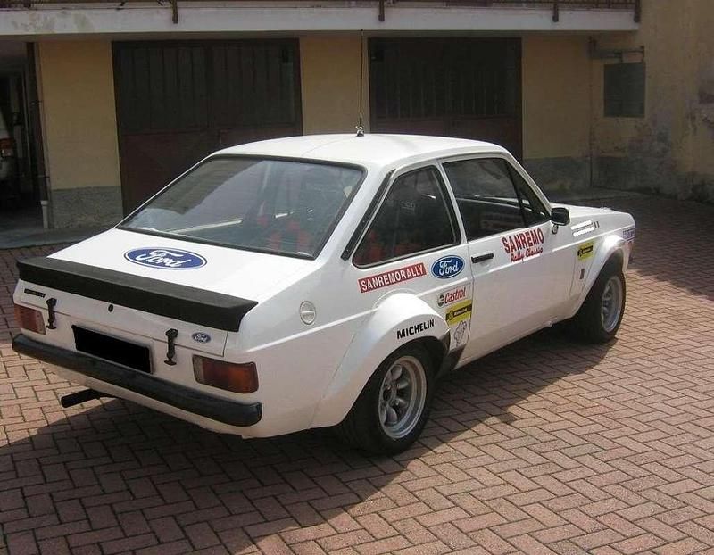 Usata Ford Escort RS 120 CV (88 kW) 1978 Bianco Coupé