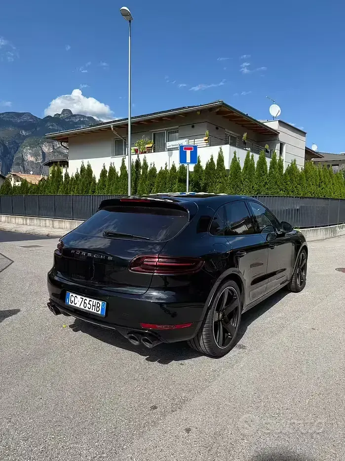 Usata Porsche Macan 250 CV (183 kW) 2021 Nero SUV