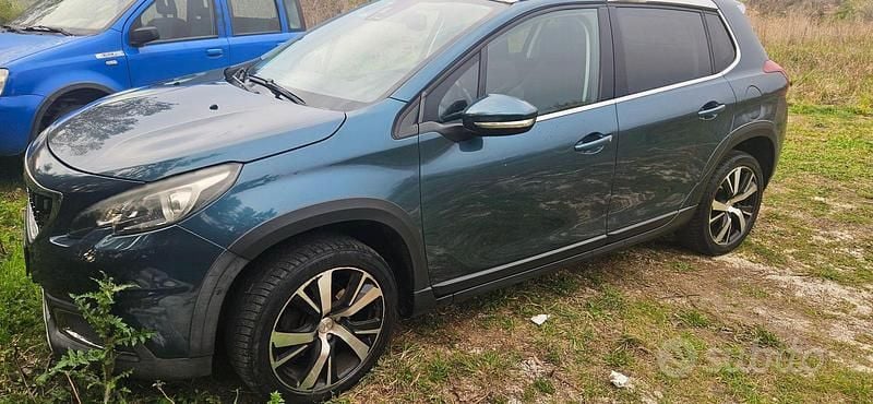 Usata Peugeot 2008 Allure 2017 Verde SUV
